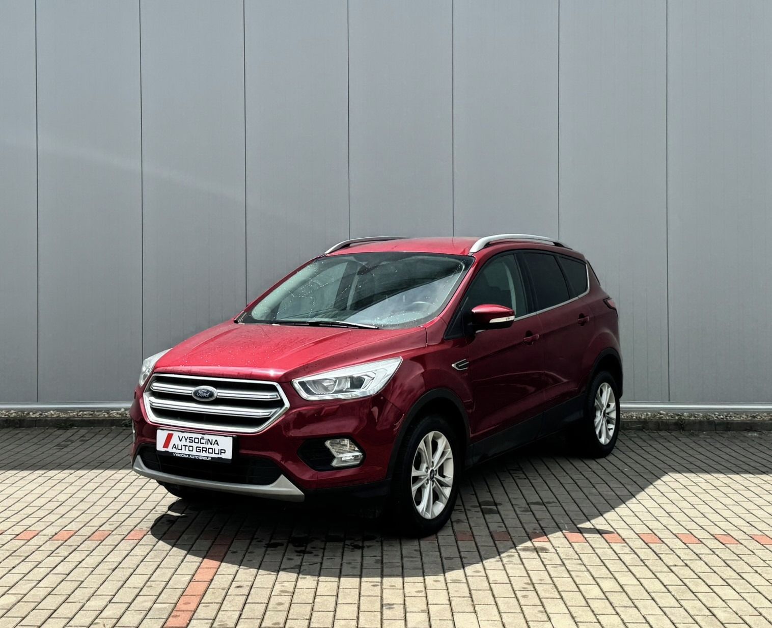 Ford Kuga, 1.5 EB 110kW M6 TITANIUM - fotka 3