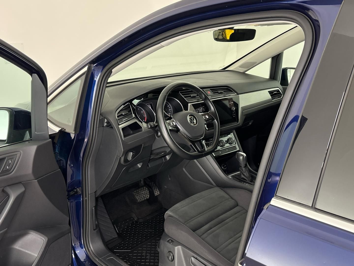 Volkswagen Touran, 1.5 TSI / 110 kW Maraton Editi - fotka 6