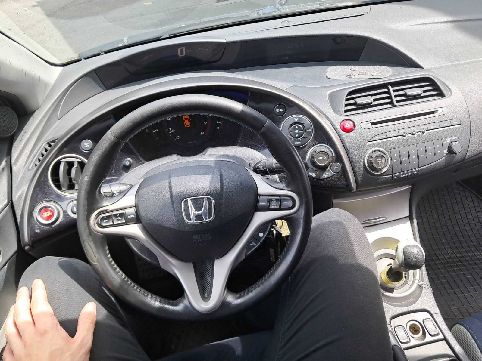 Honda Civic, 1.8, po STK, Automatická klima - fotka 3