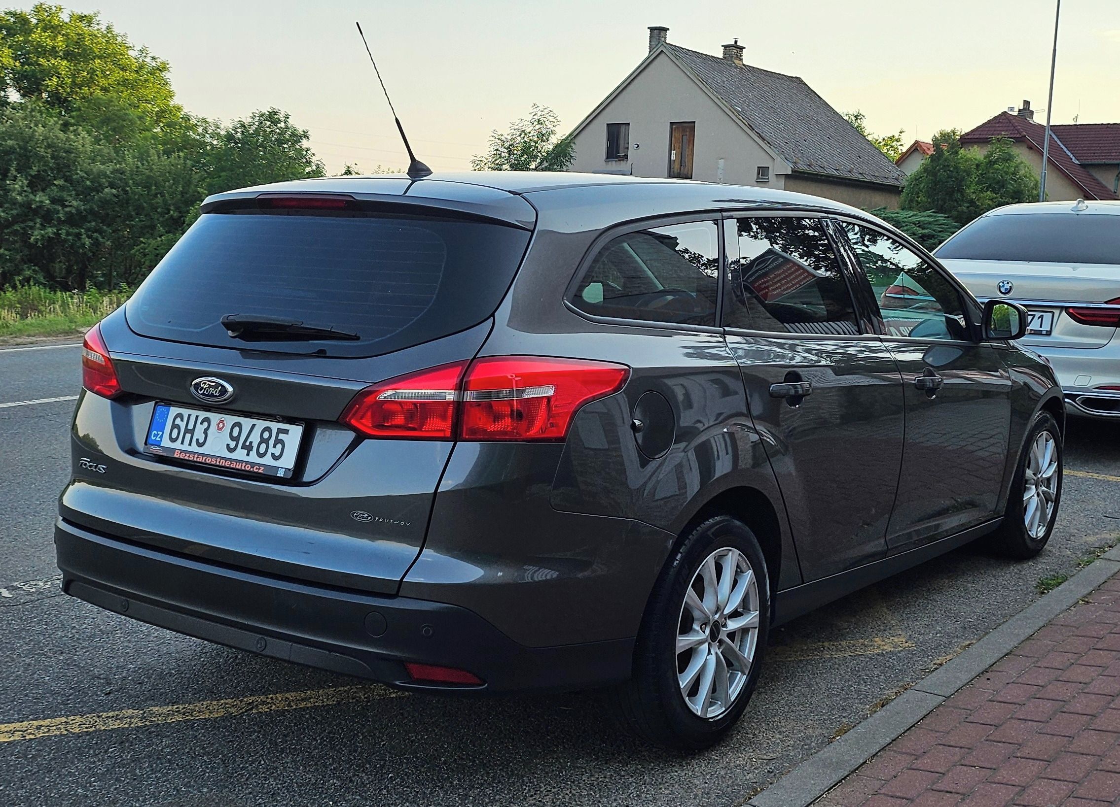 Ford Focus, 1.6 Ti-VCT, po servisu - fotka 3