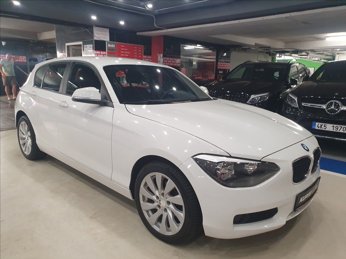 BMW Řada 1, 1,6 i - servisováno - fotka 2