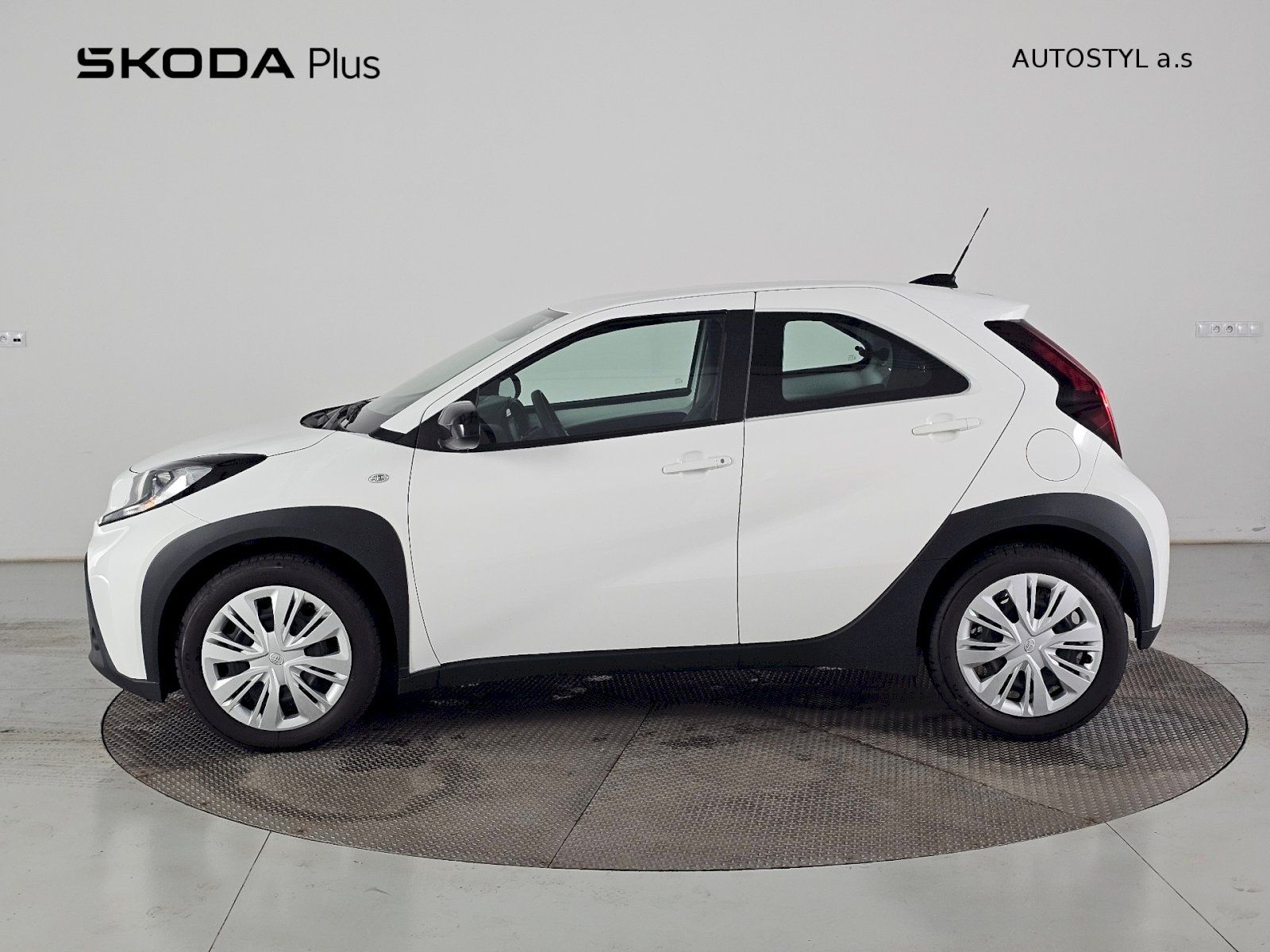Toyota Aygo, X 1.0 CVT - fotka 3
