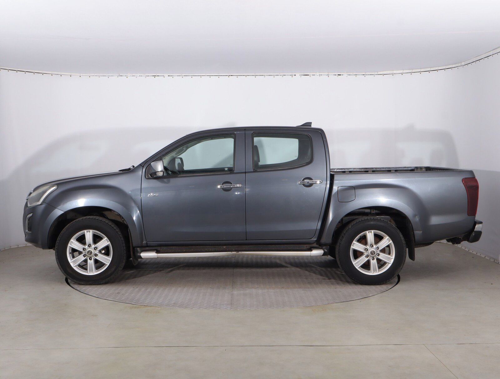 Isuzu D-Max, 1.9 D, 4X4, Kůže, Navi - fotka 3