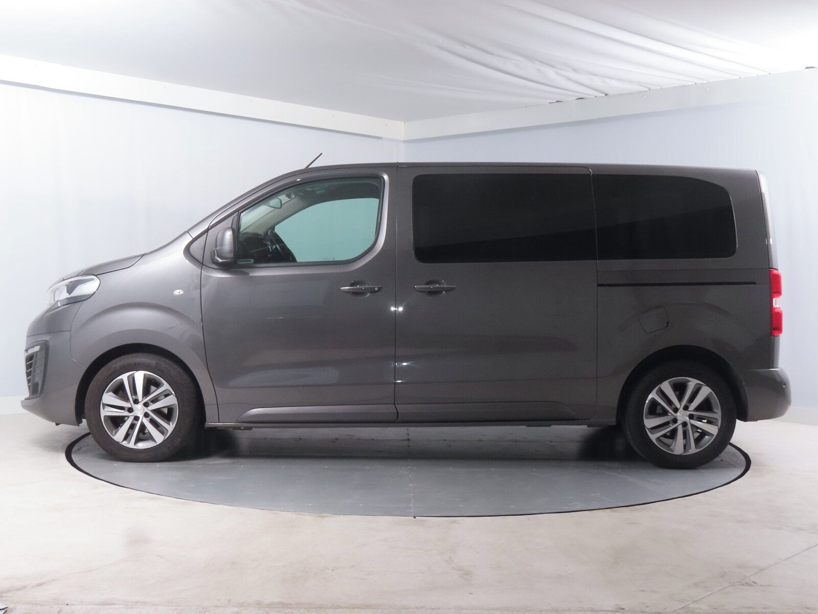 Peugeot Traveller, 2.0 BlueHDi, Klima, ČR, 1Maj - fotka 3