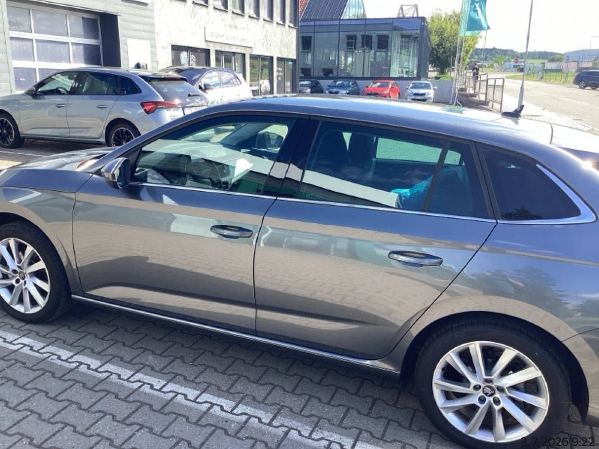 Škoda Scala, Top Selection 1,0 TSI 85kW DSG - fotka 3