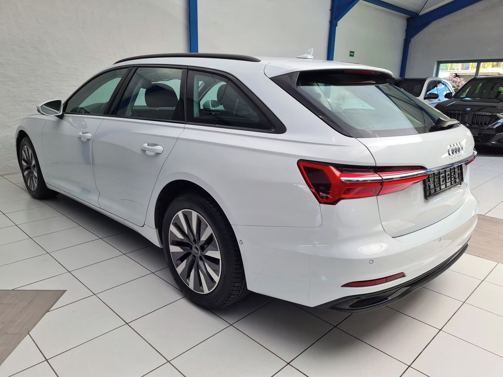 Audi A6, 40 TDI*HUD*360° kamera*Navi* - fotka 2