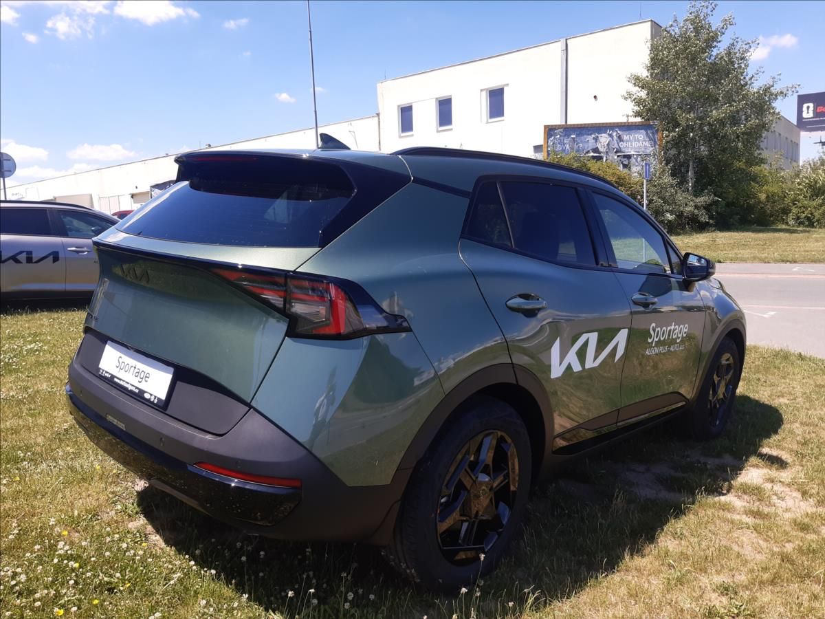 Kia Sportage, BlackEdition 1,6 110kW AT7 - fotka 4