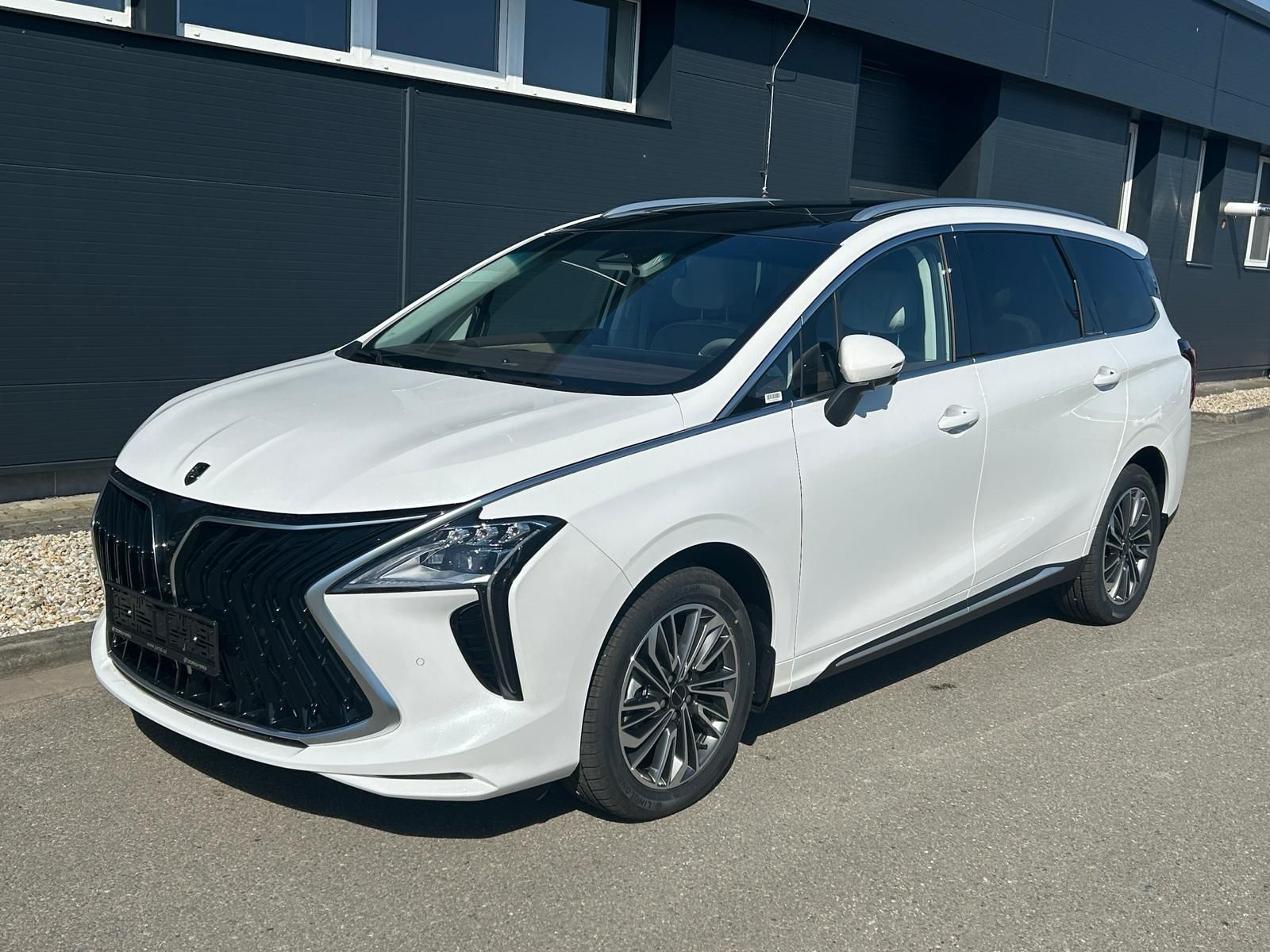 Dongfeng U-Tour, EXCLUSIVE FR
