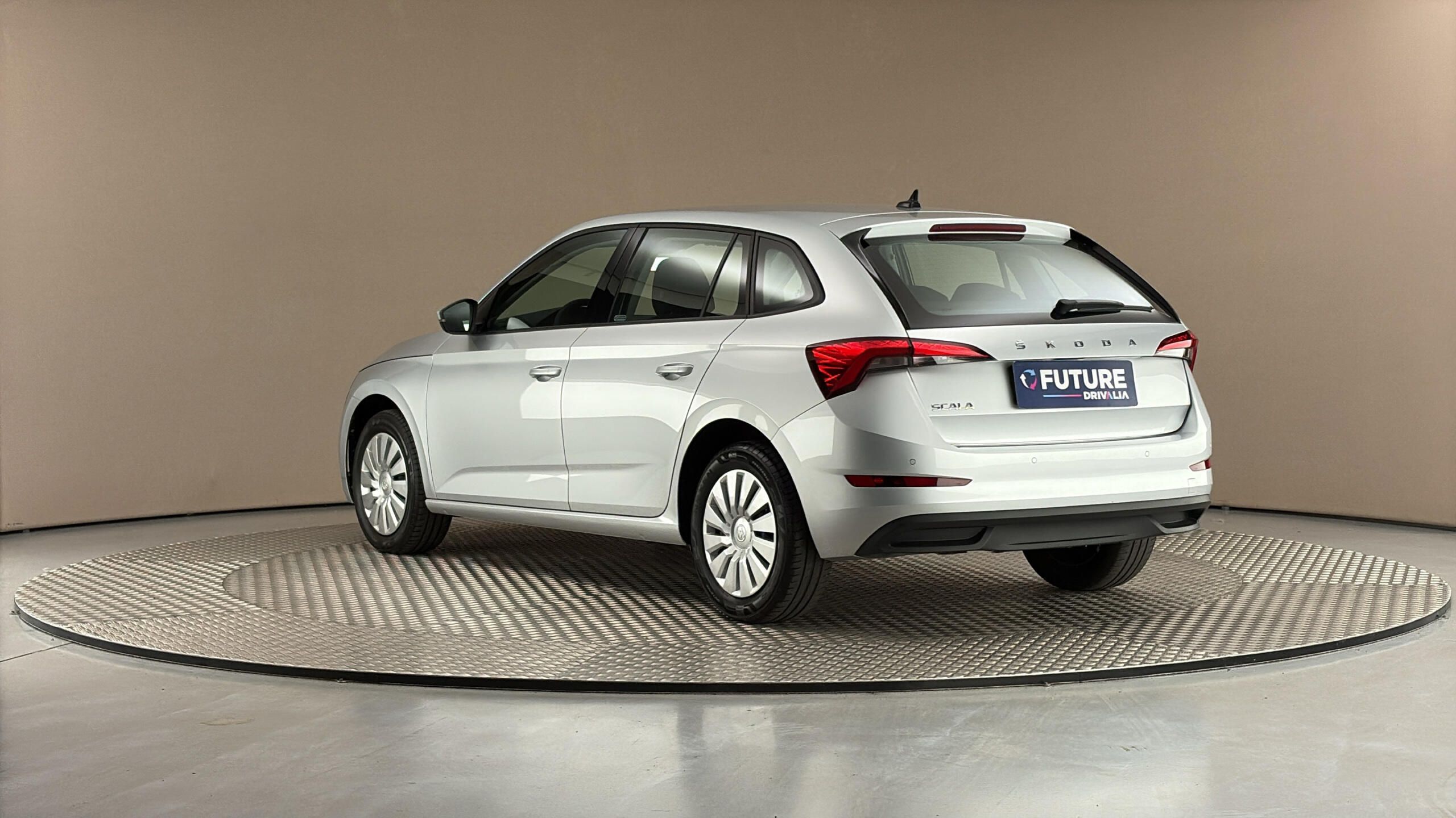Škoda Scala, 1.0 TSI Ambition - fotka 2