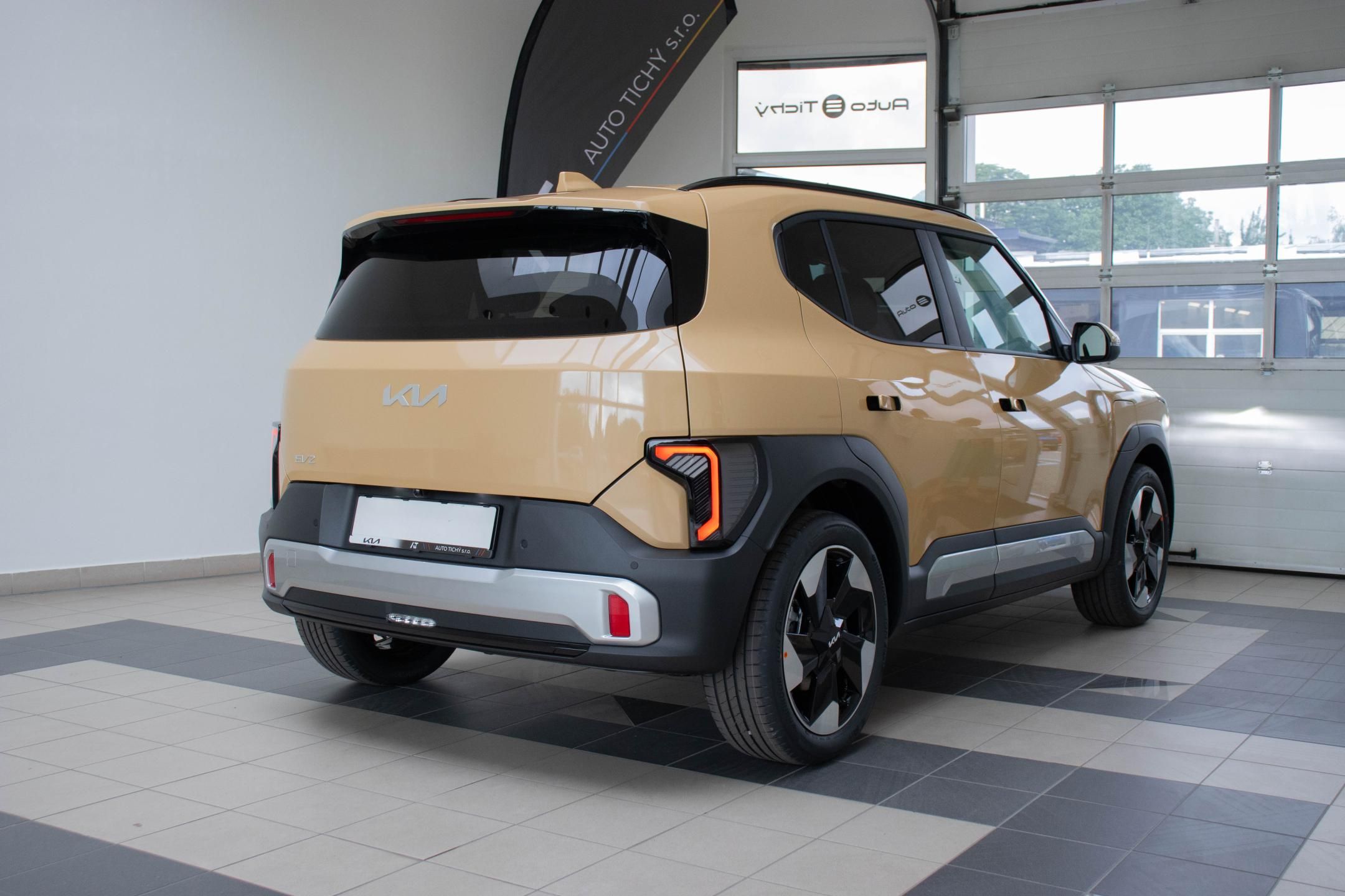Kia, EARTH QV1 4P 42,2 kWh, 4x2 - fotka 4
