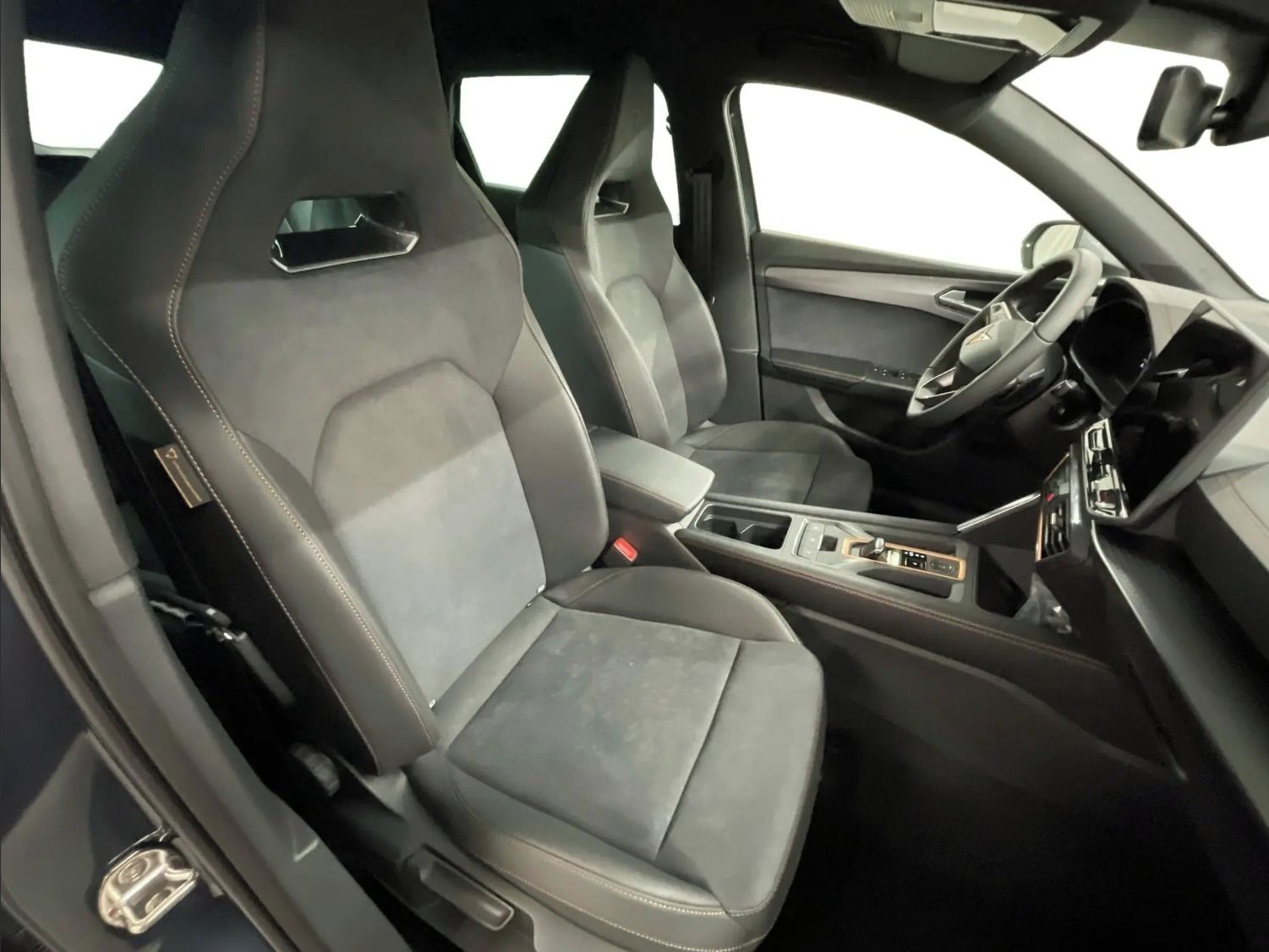 Cupra Leon, SP VZ 333 PS, sleva 27% - fotka 6