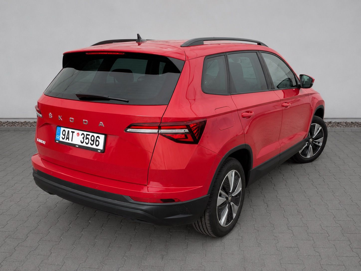 Škoda Karoq, 2.0TDi STYLE ČR 1.maj. DPH - fotka 2