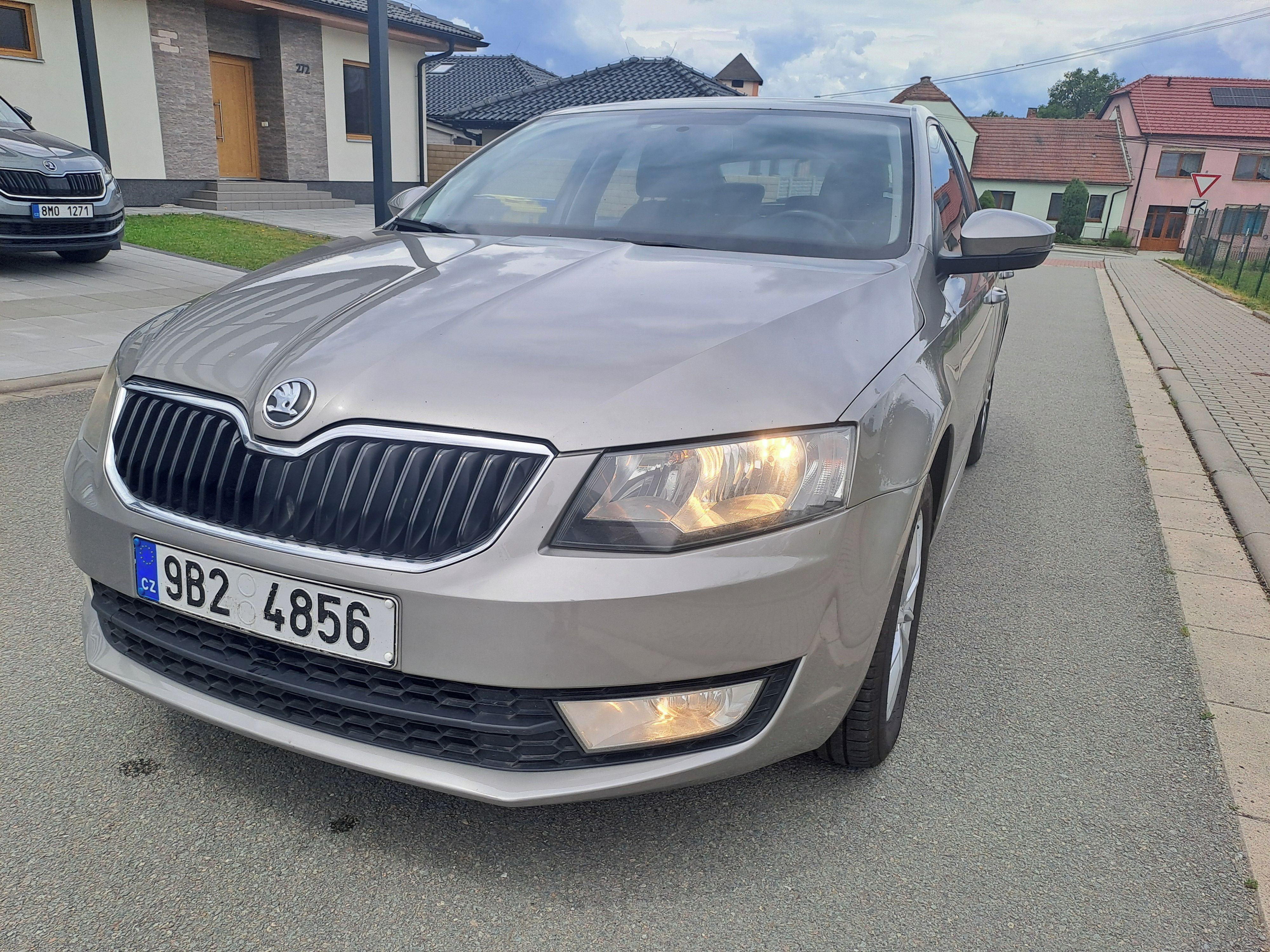 Škoda Octavia, 1,6 TDI,2.MAJ,ČR - fotka 5