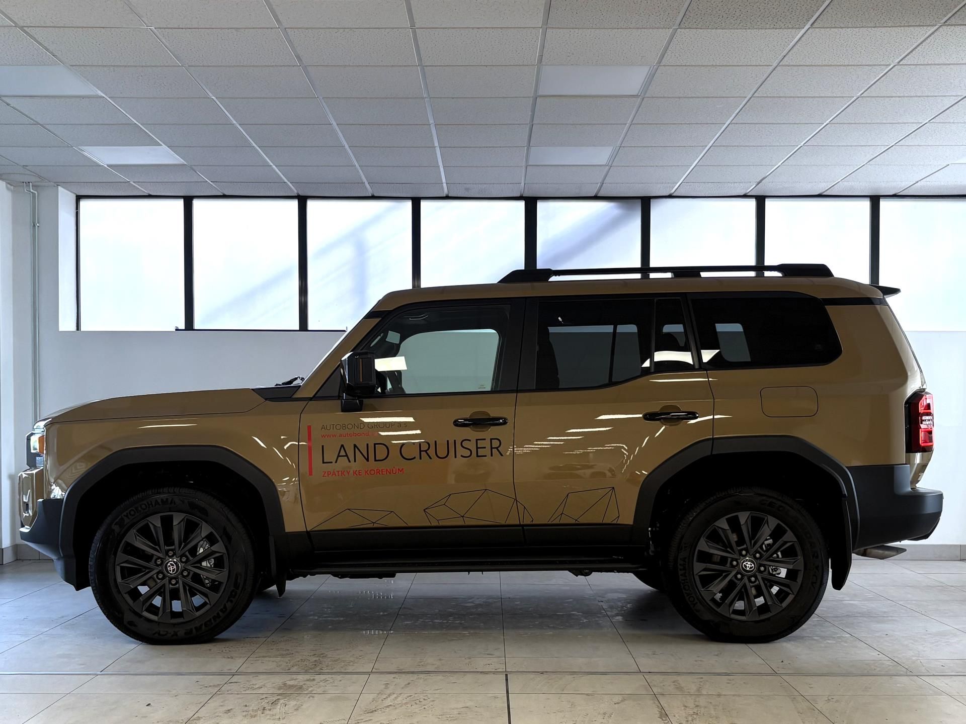 Toyota Land Cruiser, 2.8D MHEV 8AT 4x4, Ex. Skyview - fotka 3