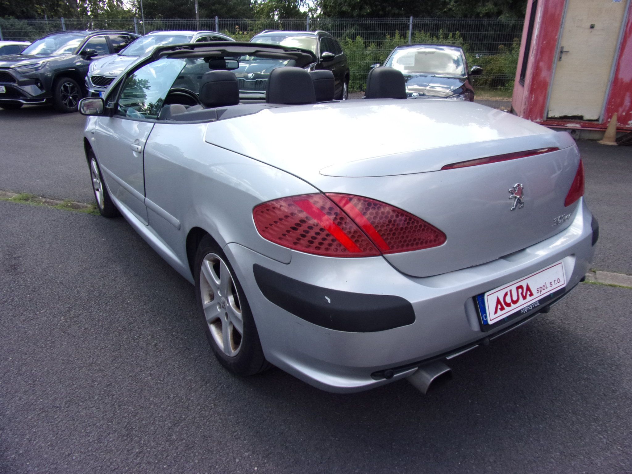 Peugeot 307, 2,0i 16V CC 100kw - fotka 5