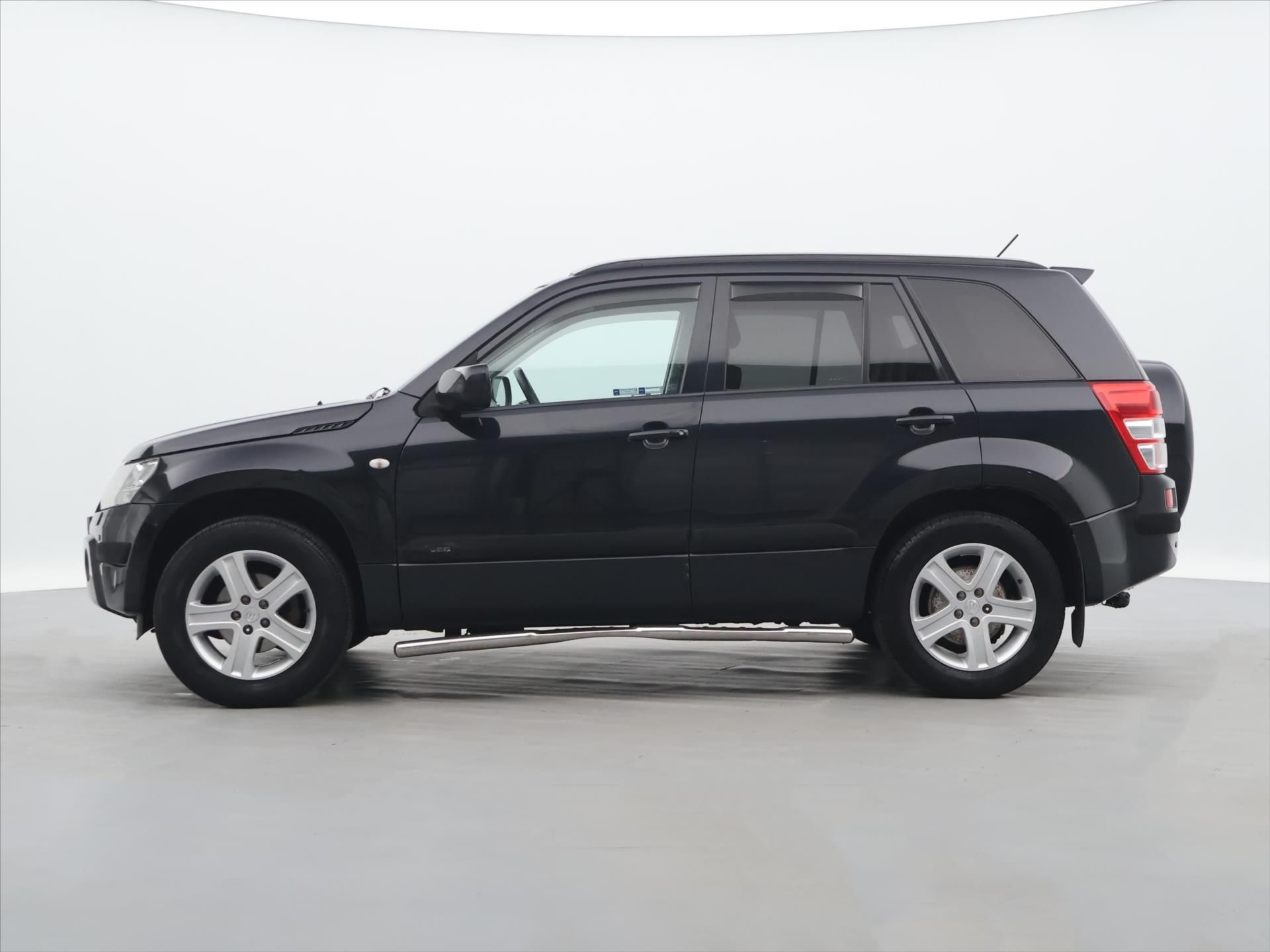 Suzuki Grand Vitara, 2,0 JLX 103kW Aut. CZ - fotka 4