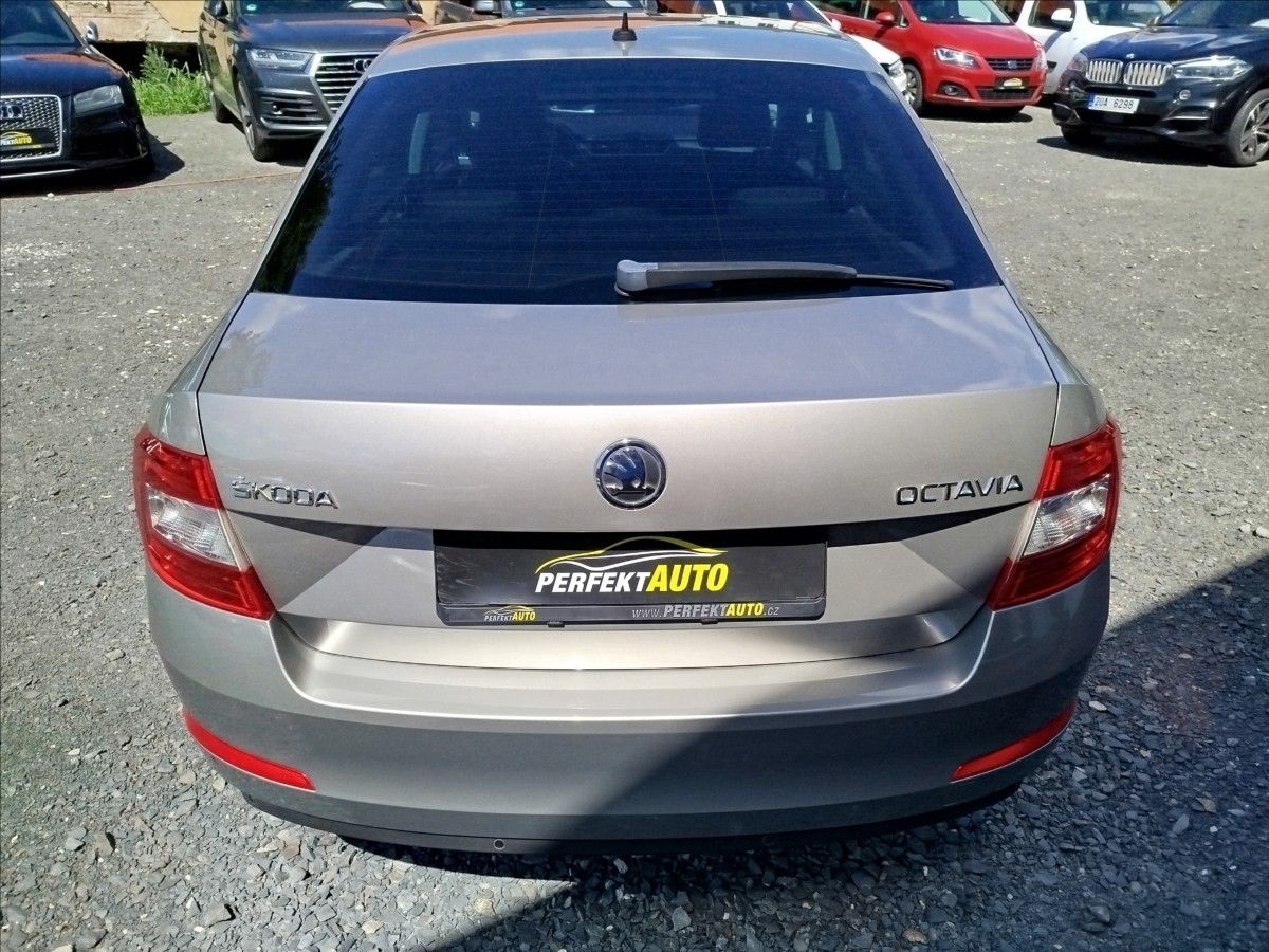 Škoda Octavia, 1,2 TSi 77 kW, DSG, NAVI, PARK - fotka 5