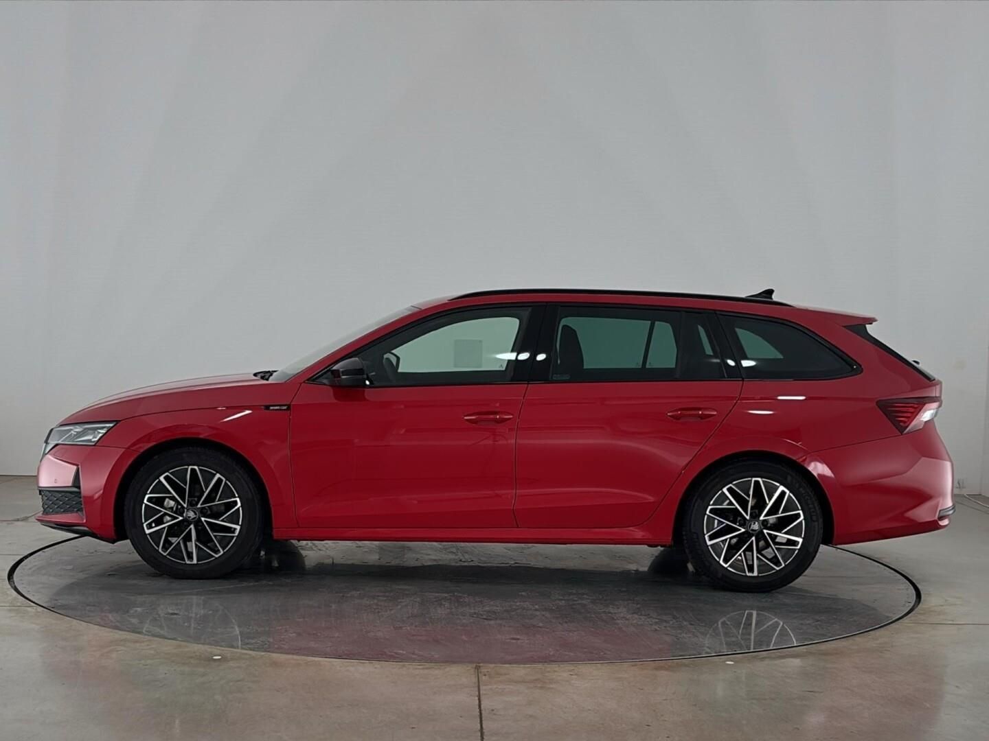 Škoda Octavia, 1.5 TSI / 110 kW Sportline - fotka 3