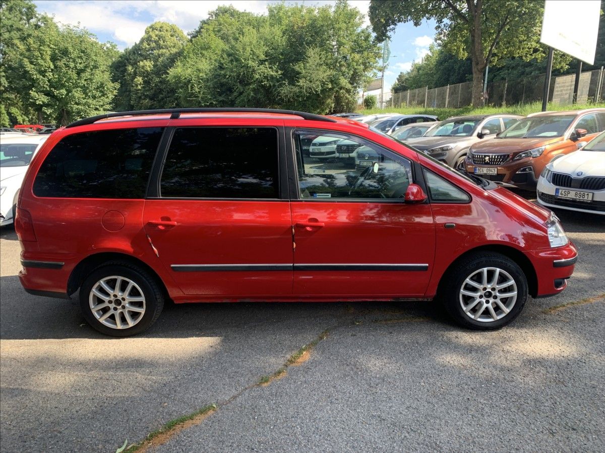 Volkswagen Sharan, 1,8 t LPG 7MÍST - fotka 4