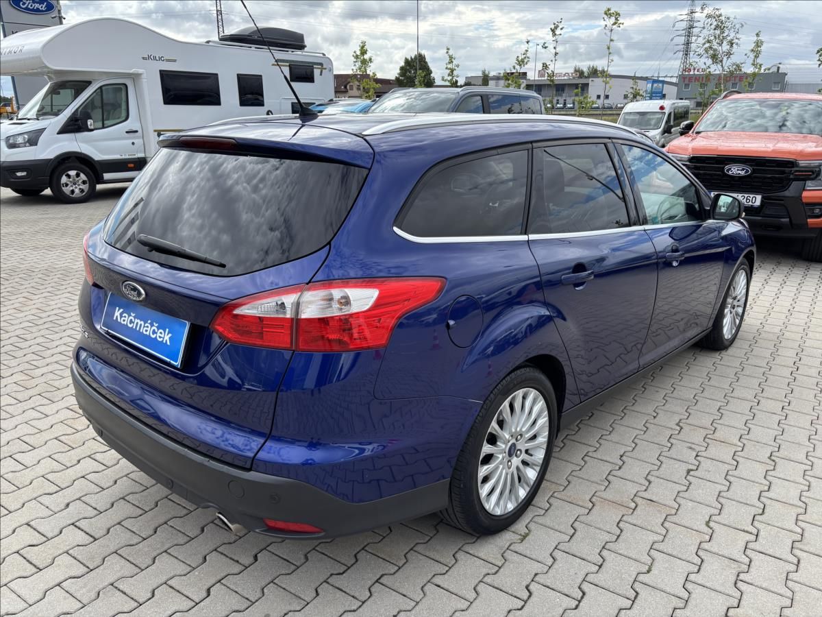 Ford Focus, 2,0 TDCI 140k Titanium - fotka 5