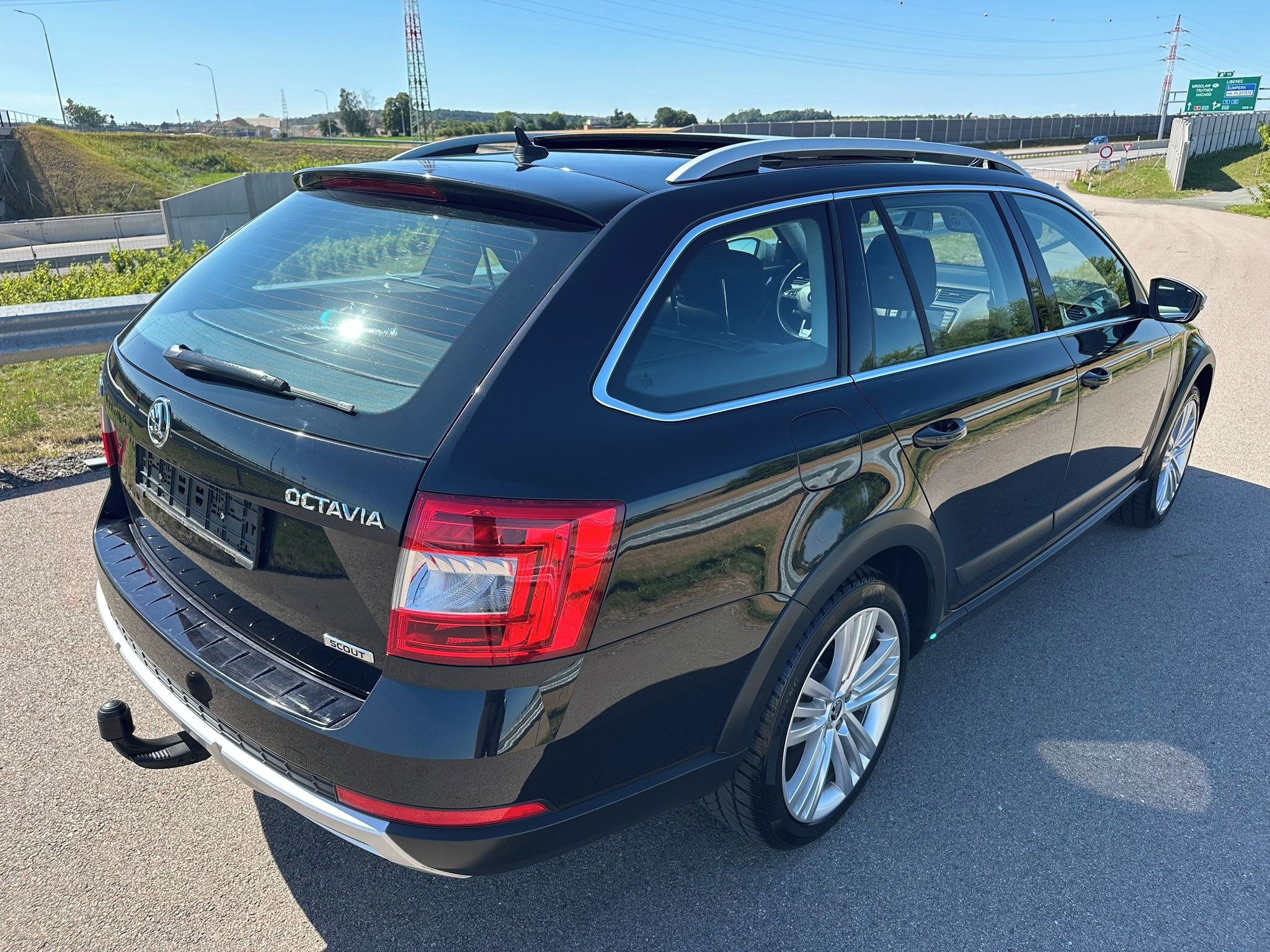 Škoda Octavia, 1.8TSI 4X4 DSG SCOUT PANORAMA - fotka 3