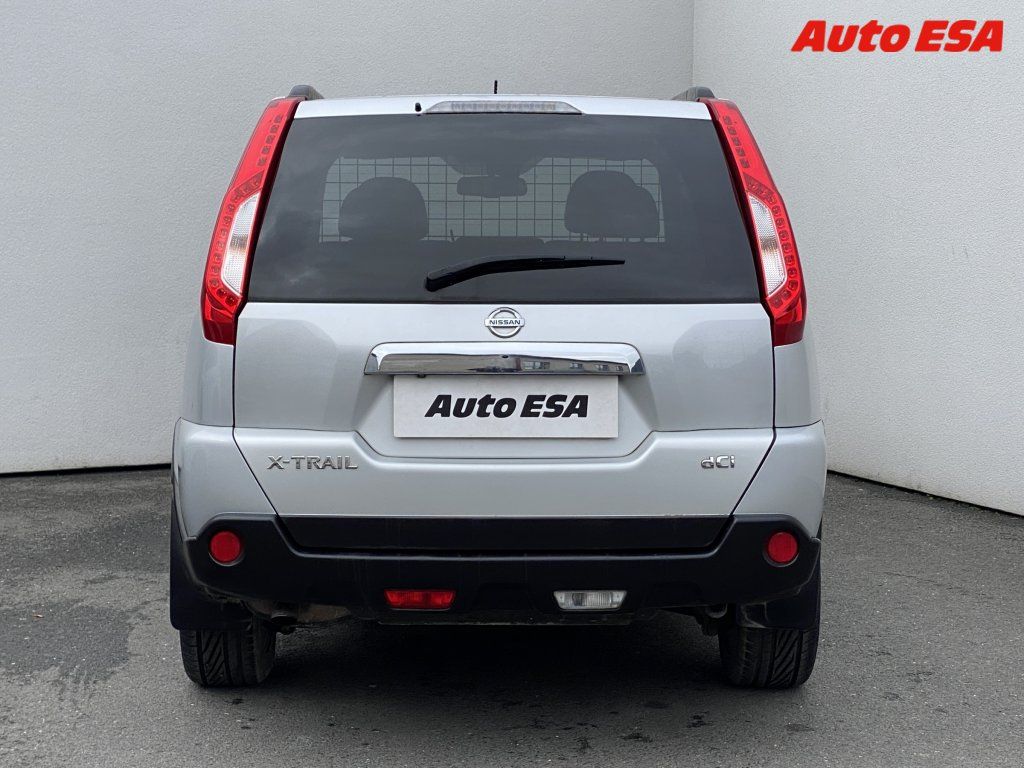 Nissan X-Trail, 2.0 dCi 4x4,AT,xenon - fotka 5