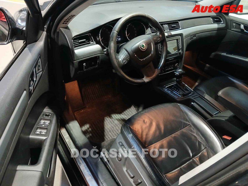 Škoda Superb, 2.0 TDi - fotka 3