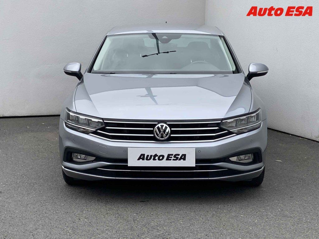 Volkswagen Passat, 2.0TDi,1.maj,ČR,Elegance - fotka 2