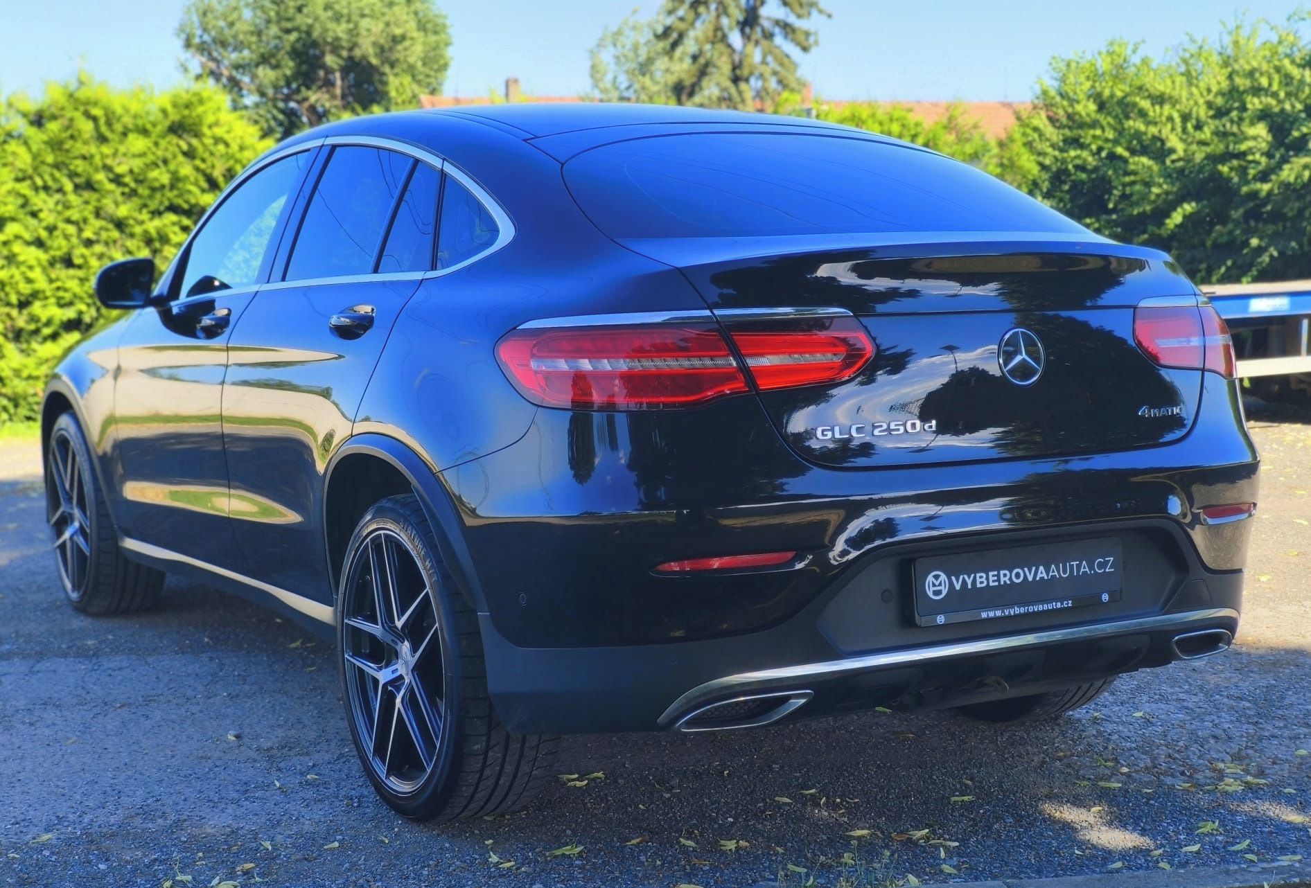 Mercedes-Benz GLC, Coupe 250d/ 4x4/ 2xALU/ Tažné/ - fotka 3