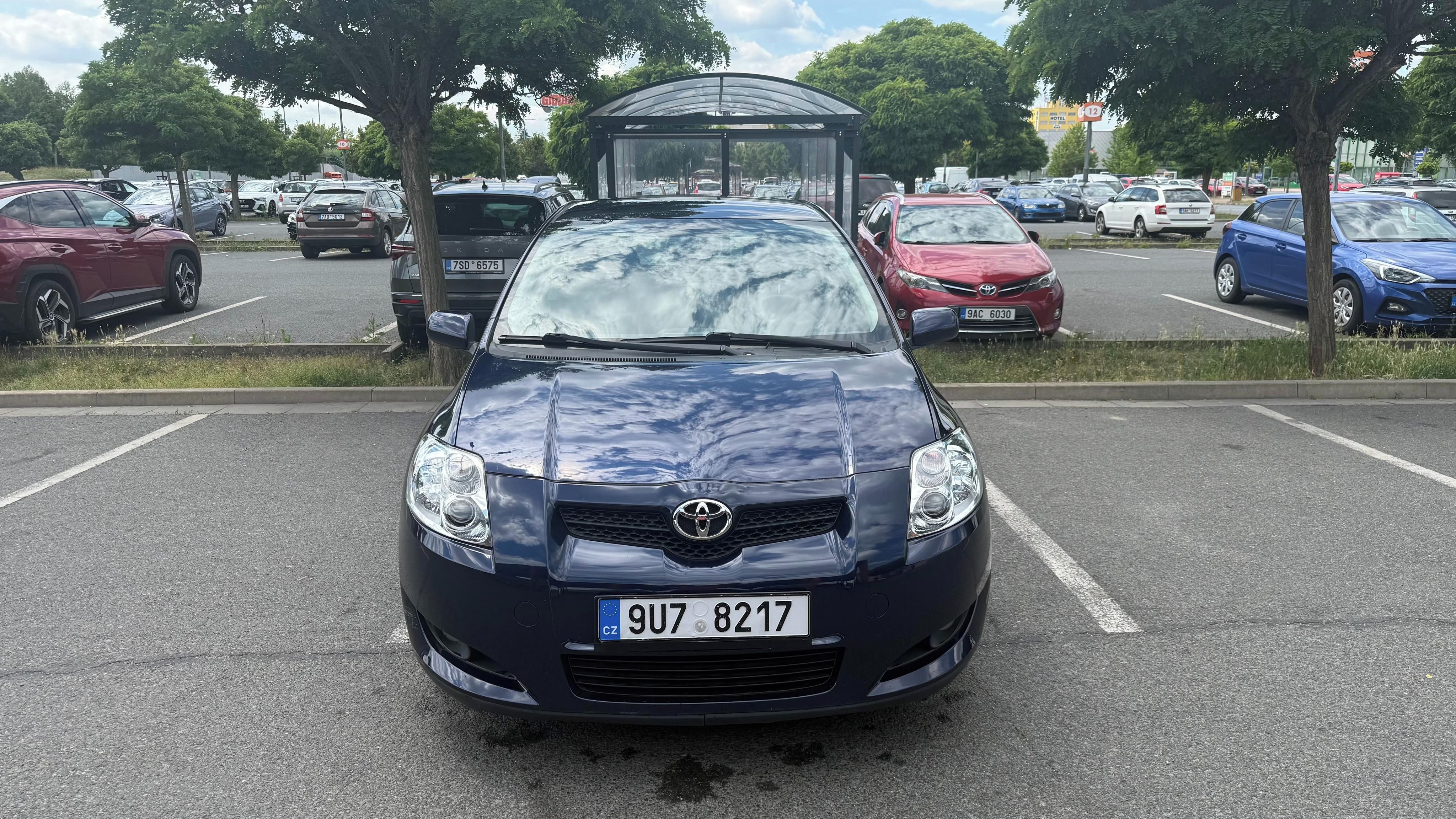 Toyota Auris, Toyota Auris 1.6 benzín 91kW - fotka 2