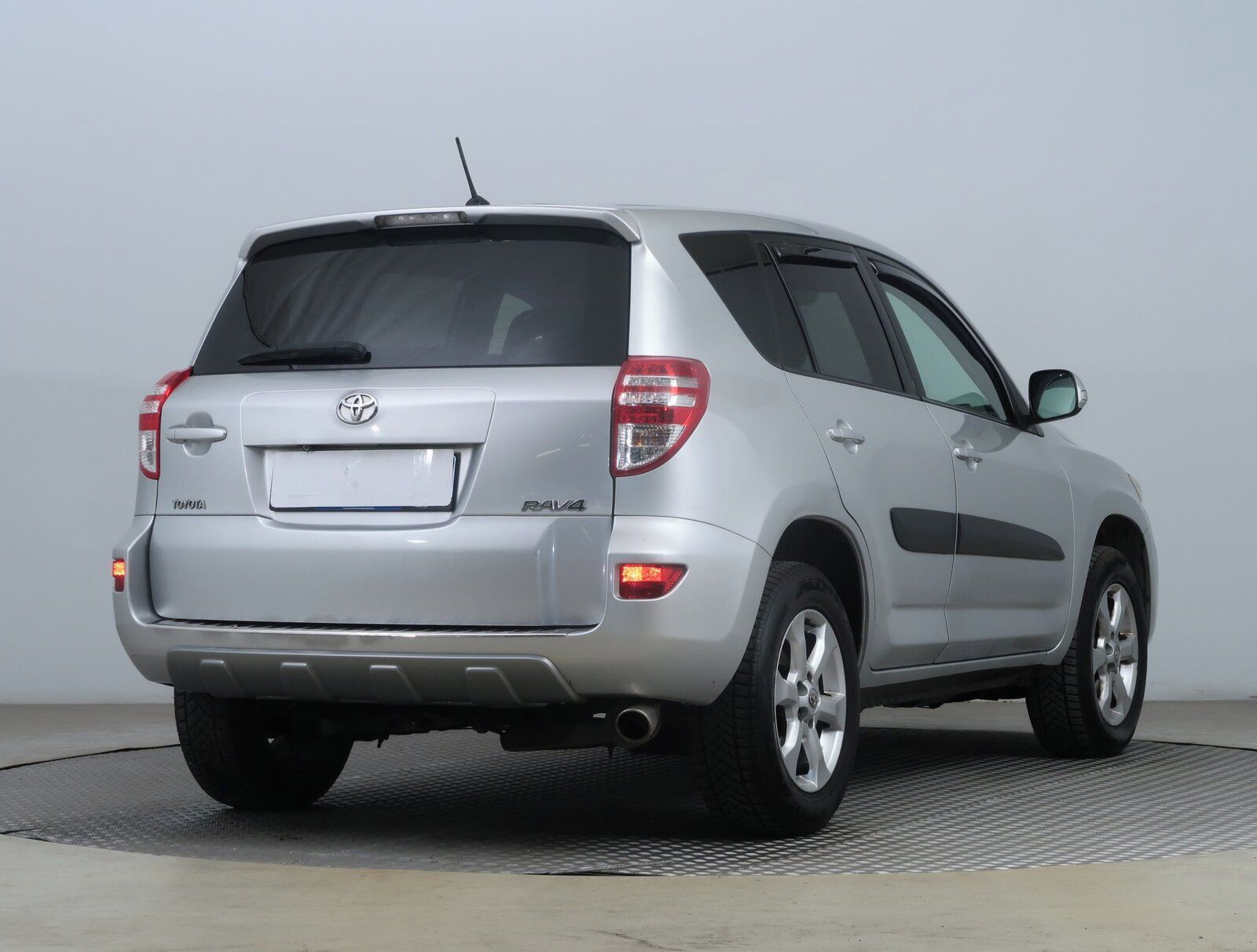 Toyota Rav4, 2.2 D-4D, 4X4, Kožené sedačky - fotka 5