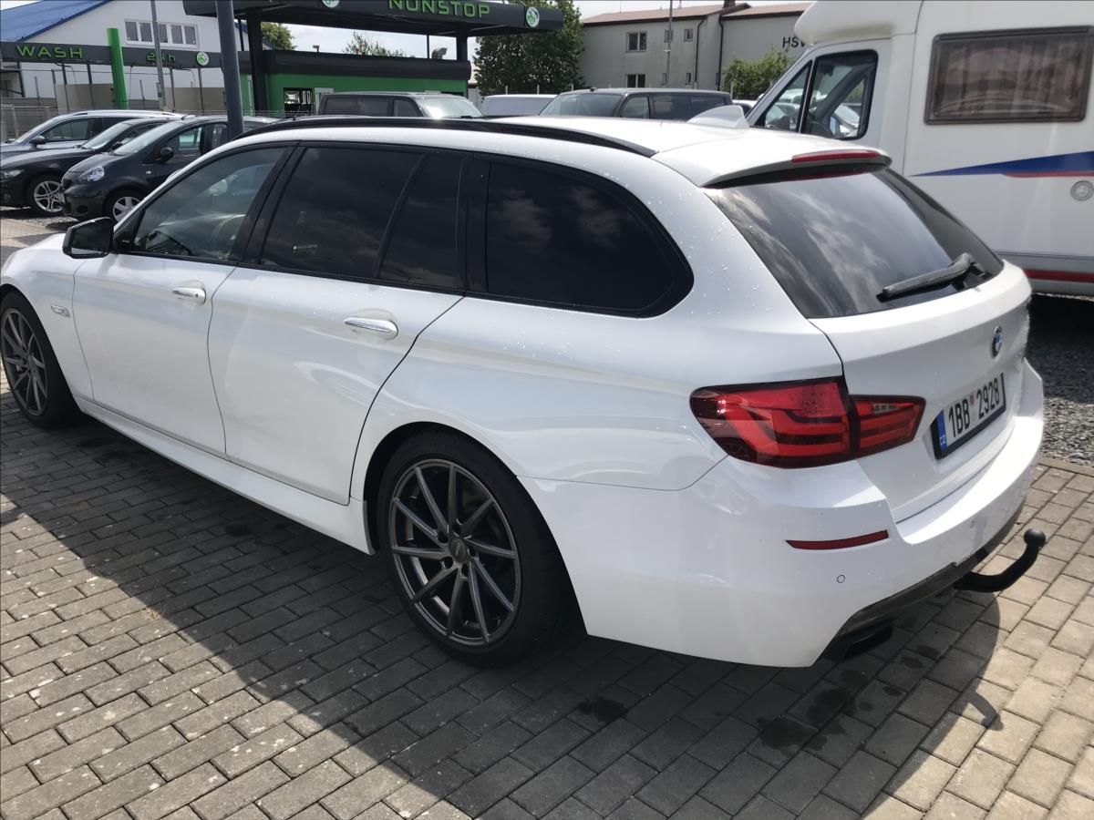 BMW Řada 5, 3,0 - fotka 6