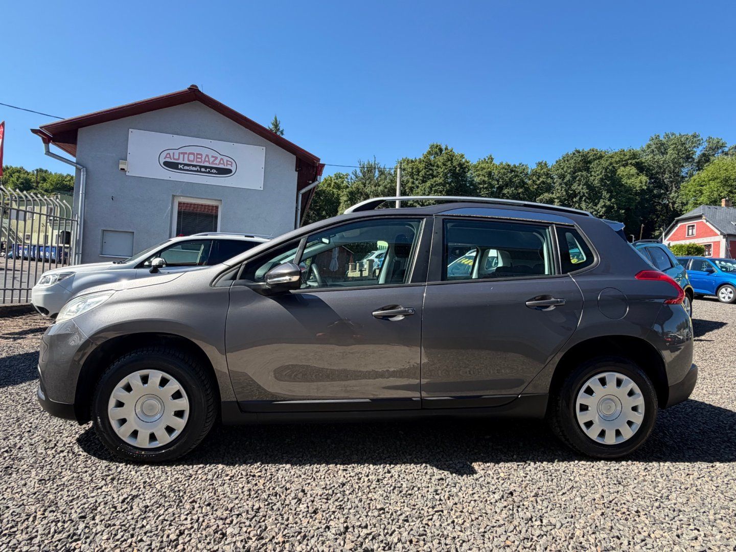 Peugeot 2008, 1,6 HDi,68kW,SERVISKA,1.MAJIT. - fotka 2