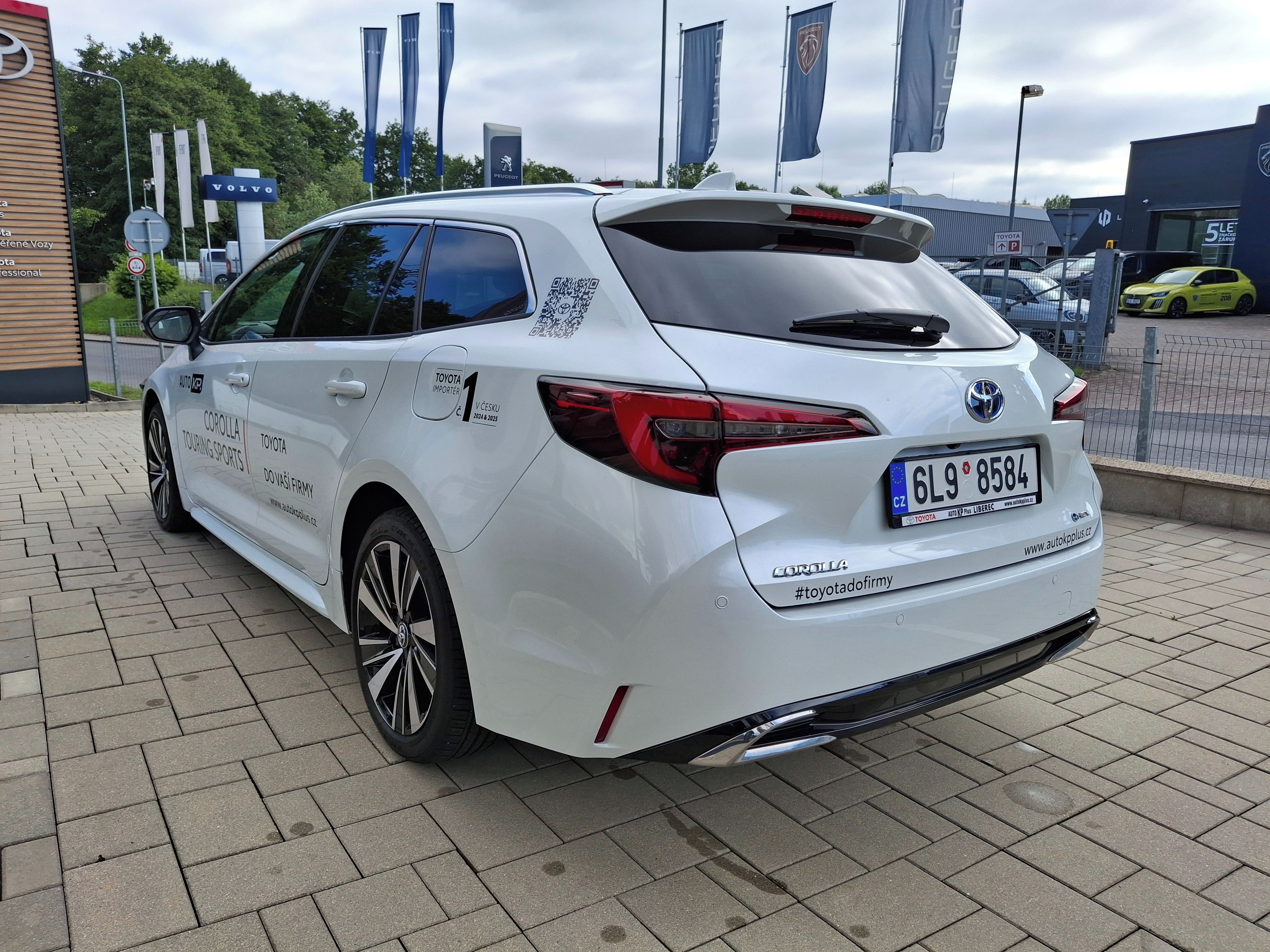 Toyota Corolla, TS 1.8 HEV STYLE - fotka 3