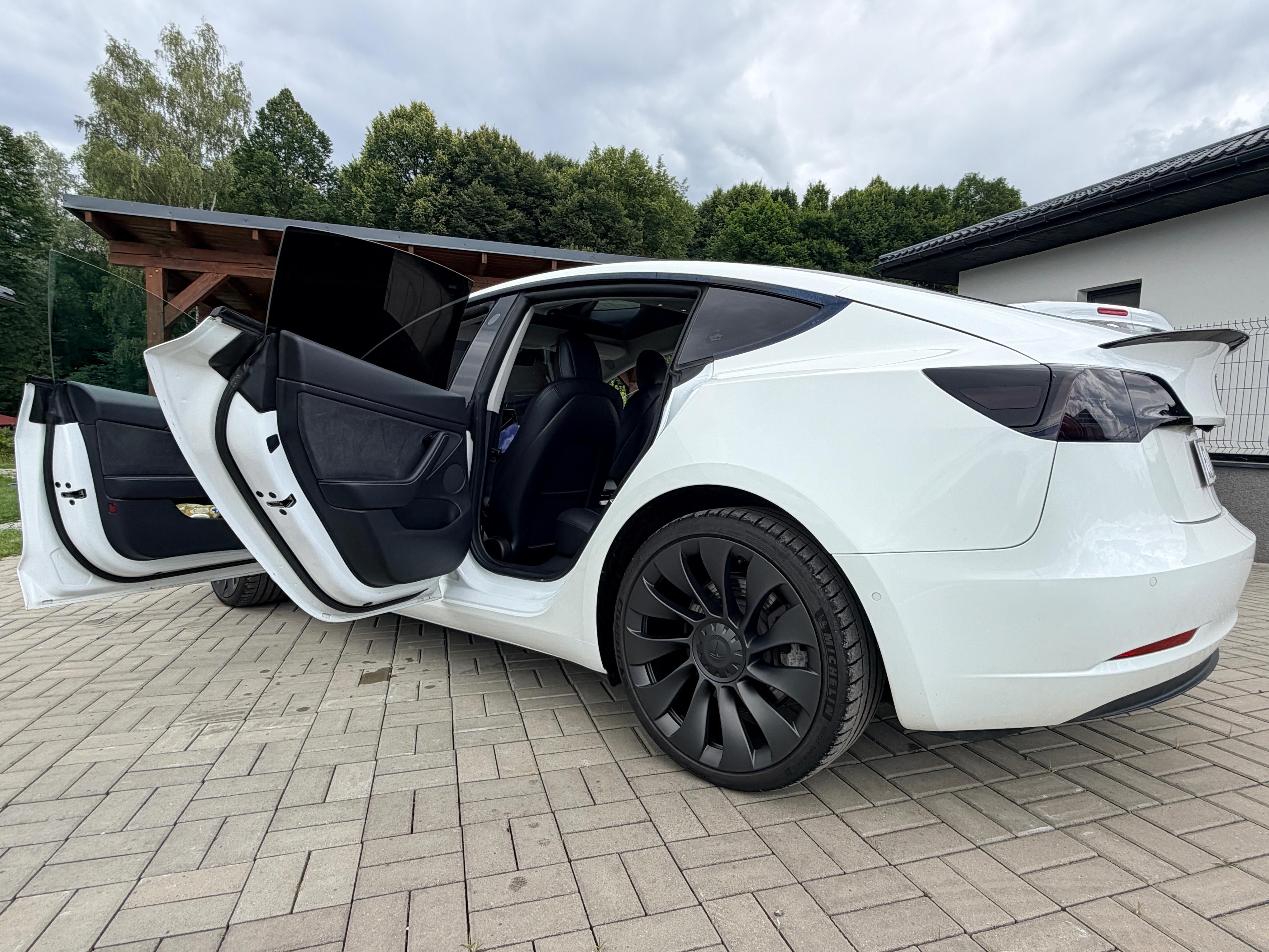 Tesla Model 3, Dual Motor, Long range