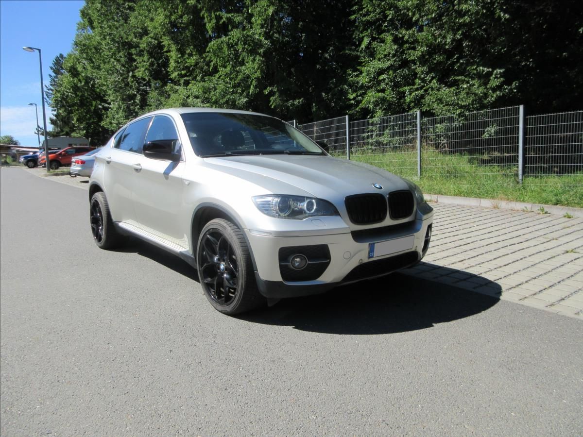 BMW X6, 3,0 xDrive35D, 210Kw, Nové v Č - fotka 2