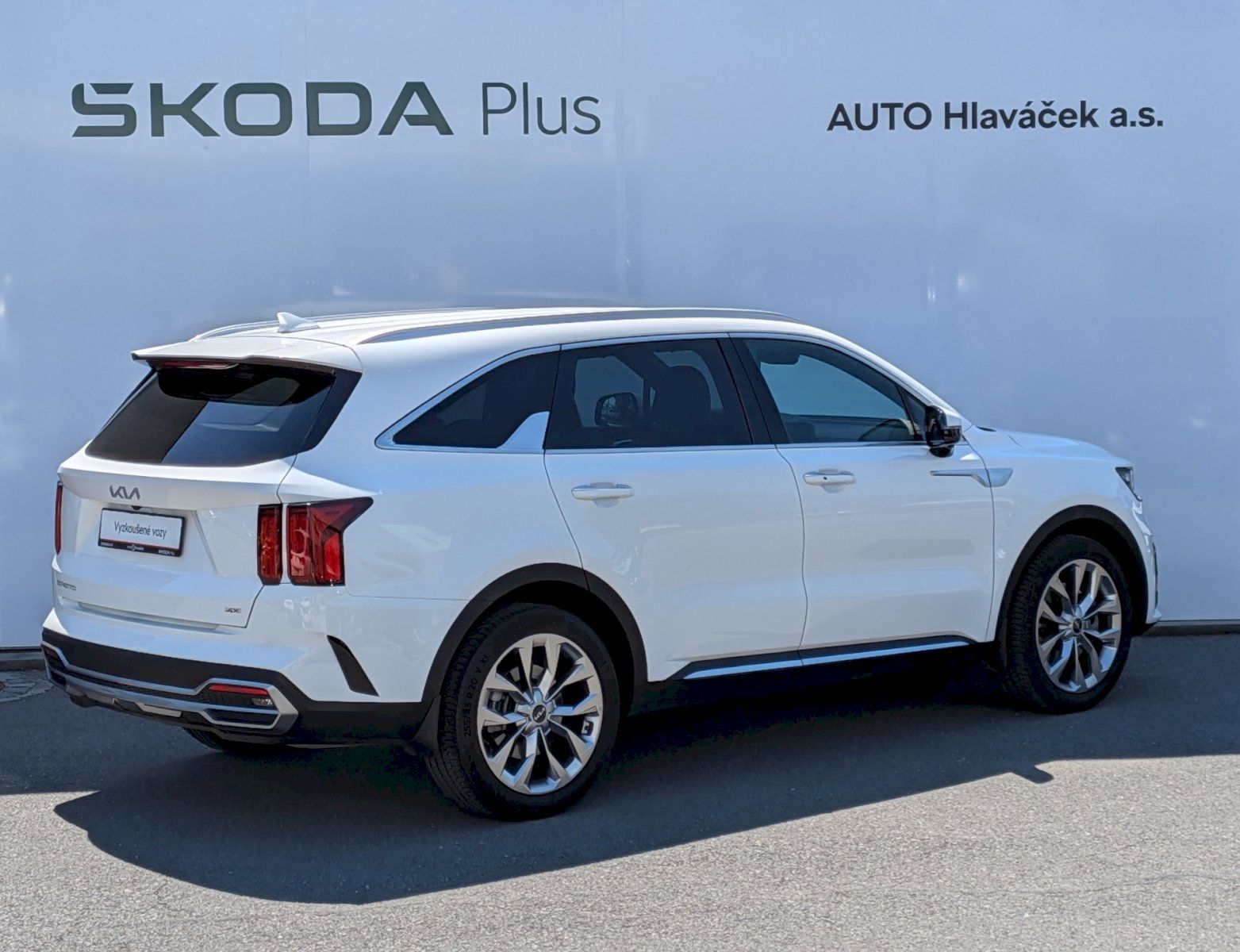 Kia Sorento, 2,2CRDi 142kW 8DCT 4x4 TOP - fotka 2