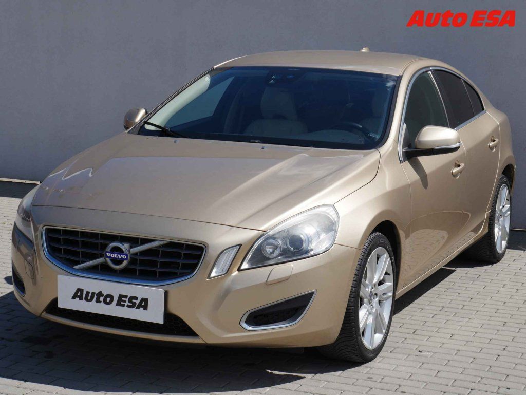 Volvo S60, 2.0T,ČR - fotka 3