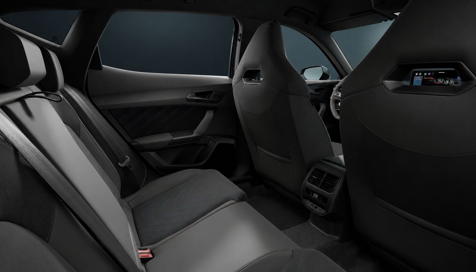 Cupra Formentor, VZ 2.0 TSI 245kW sleva 30 % - fotka 6