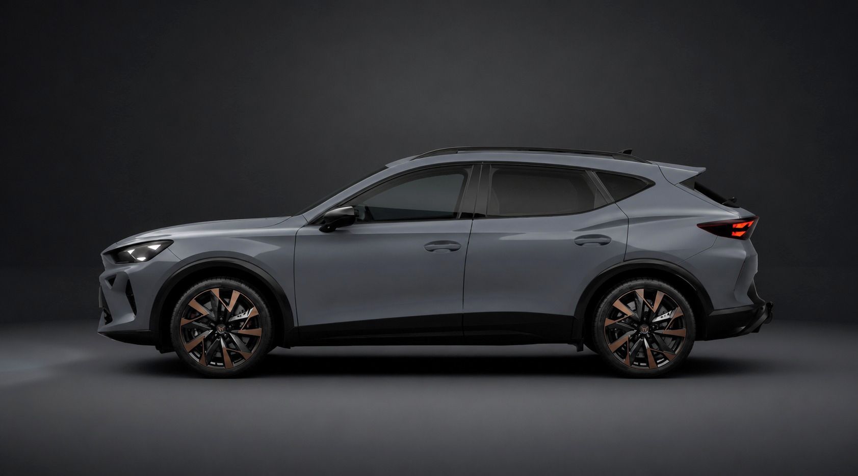 Cupra Formentor, VZ 2.0 TSI 245kW sleva 30 % - fotka 2