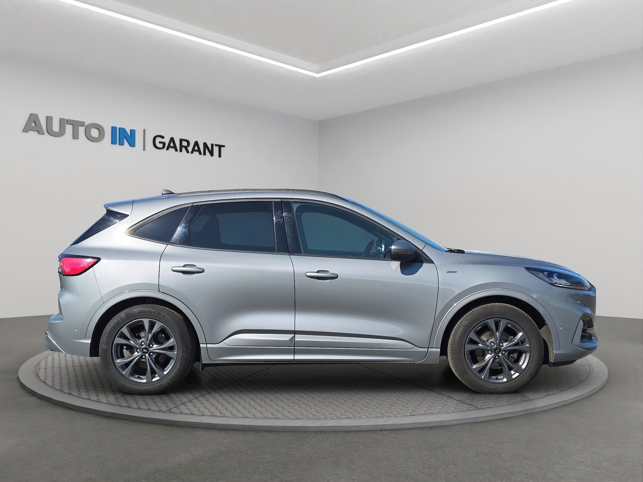 Ford Kuga, ST Line 1.5 Ecoboost 110kw, se - fotka 4