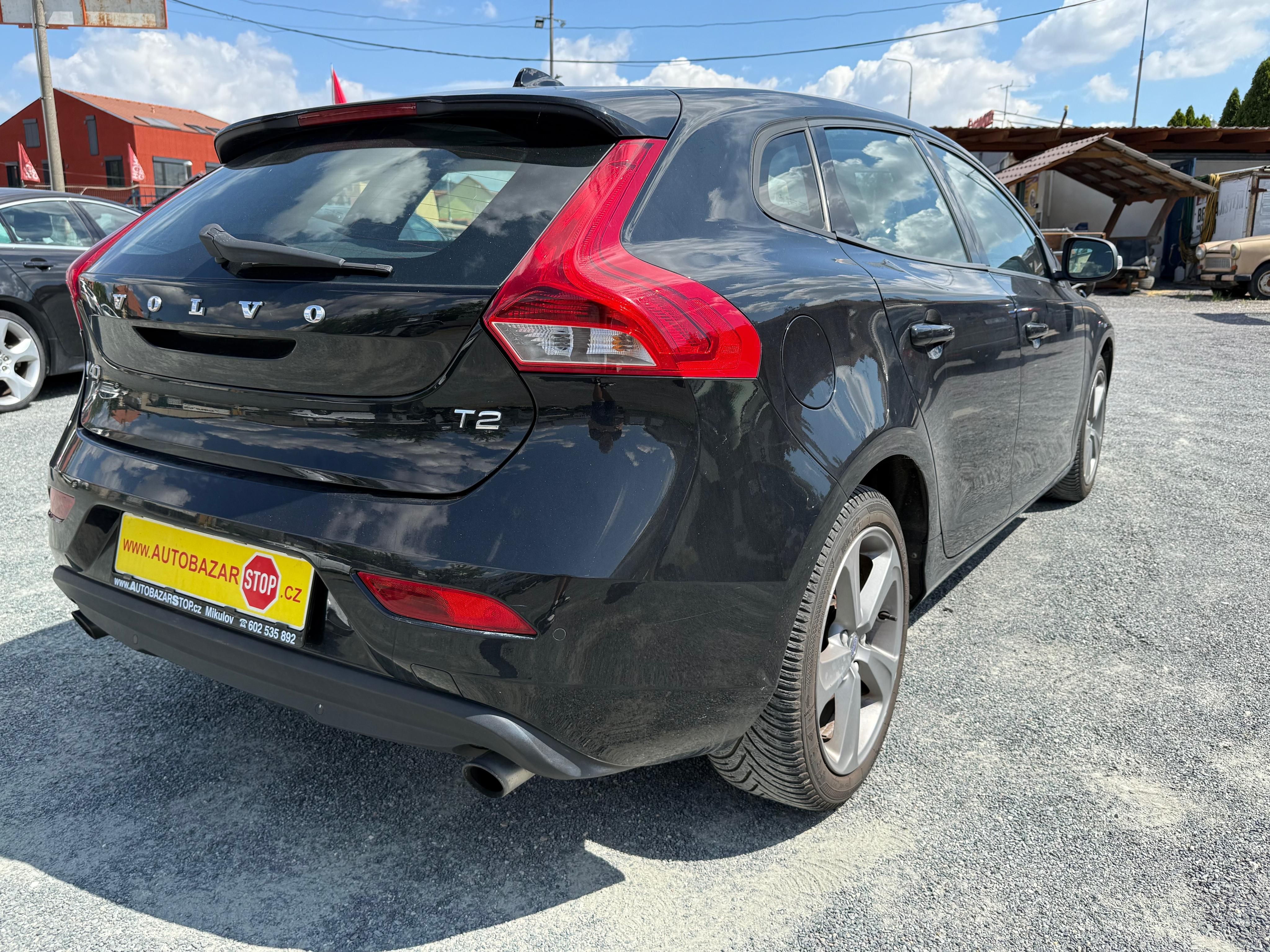 Volvo V40, 1.6 T2 88KW CZ 2.MAJ - fotka 6
