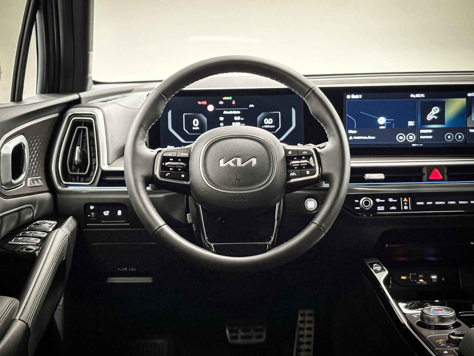 Kia Sorento, 7P TOP 2.2 CRDI 4×4 8DCT NAPPA - fotka 4