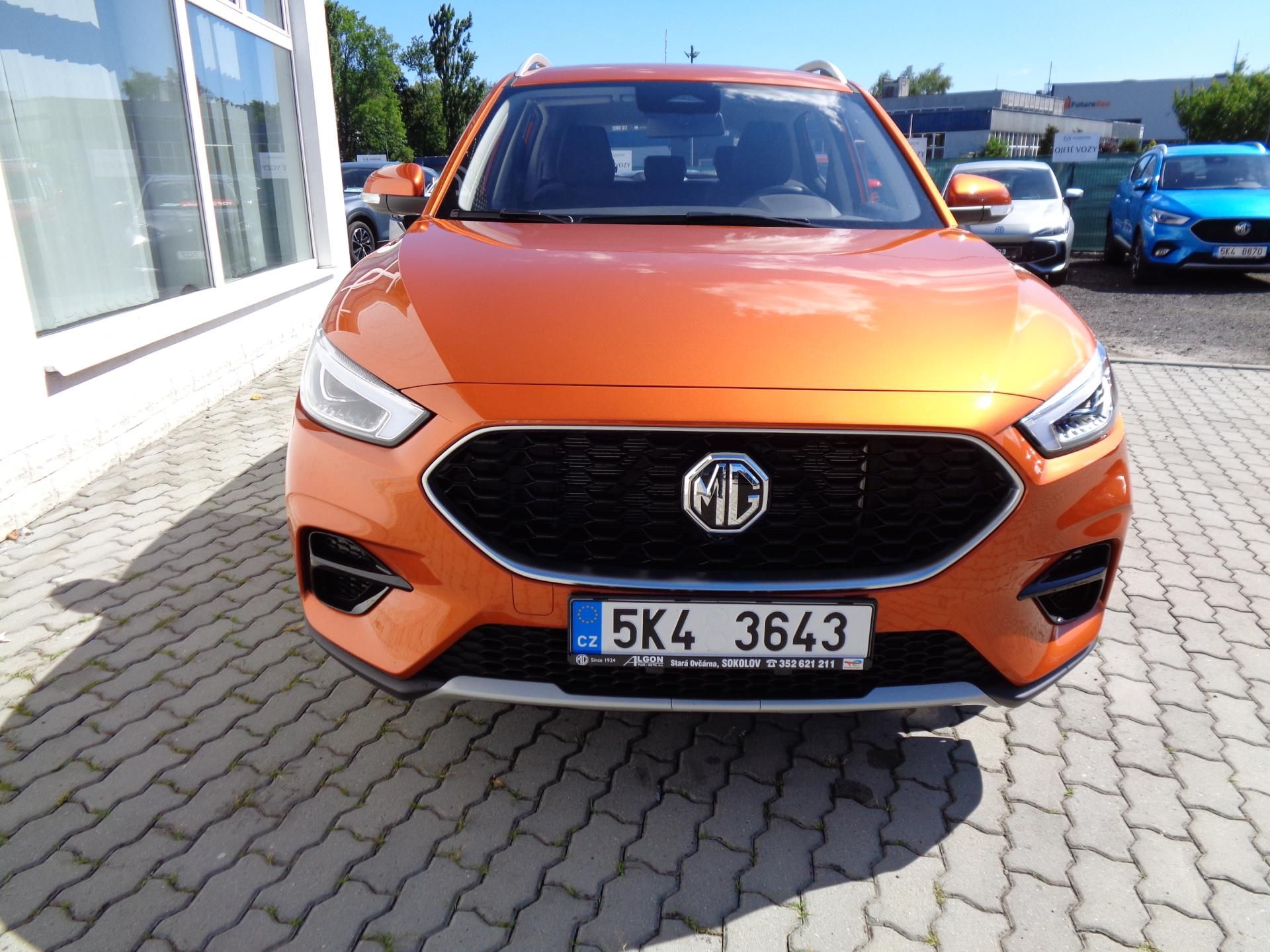 MG ZS, 1,5 106 PS, Ess-plus, MÁLO KM! - fotka 2