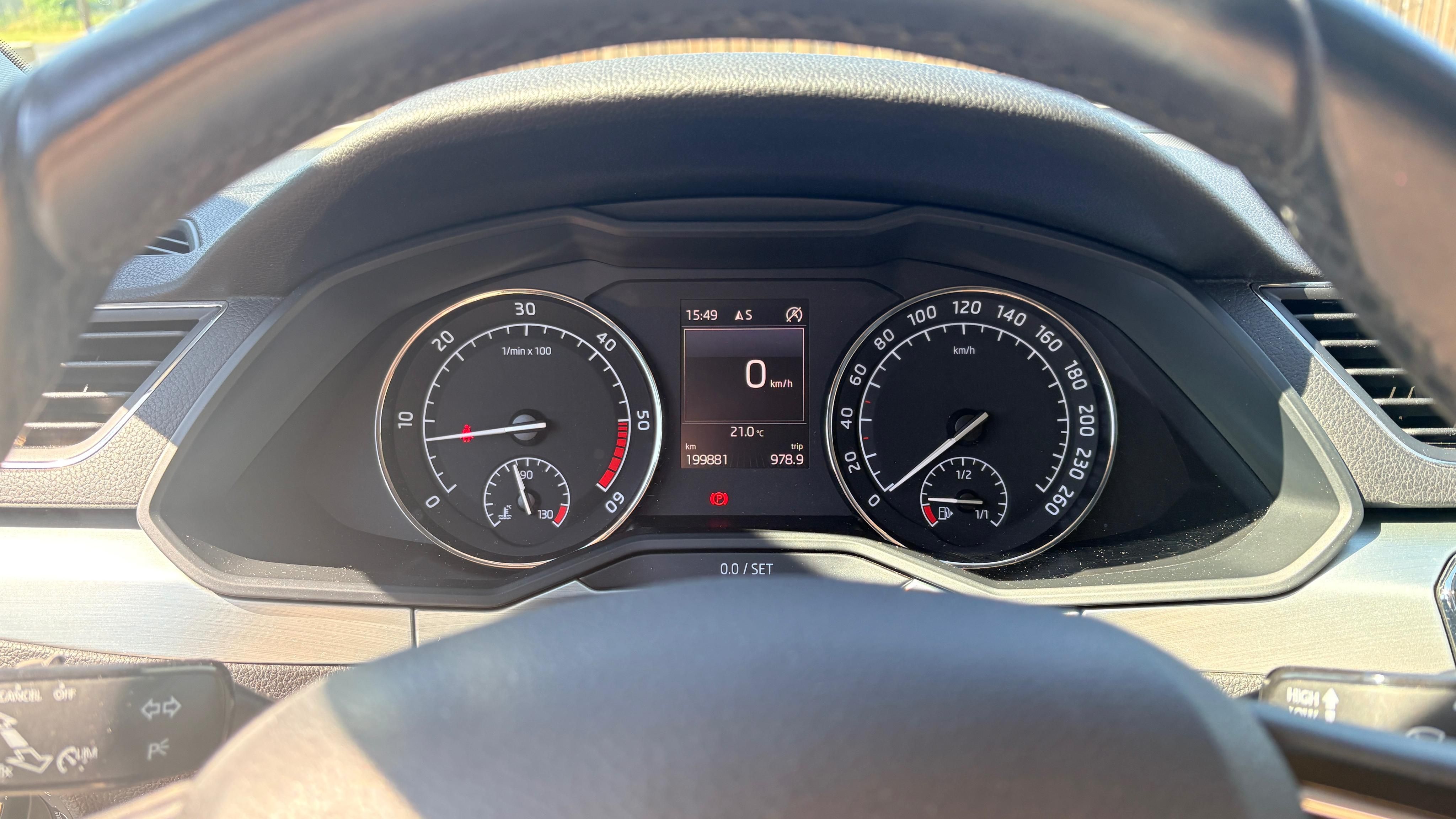 Škoda Superb, 1.6 TDI, VÝHŘ.ČEL.SK., SERVIS - fotka 5