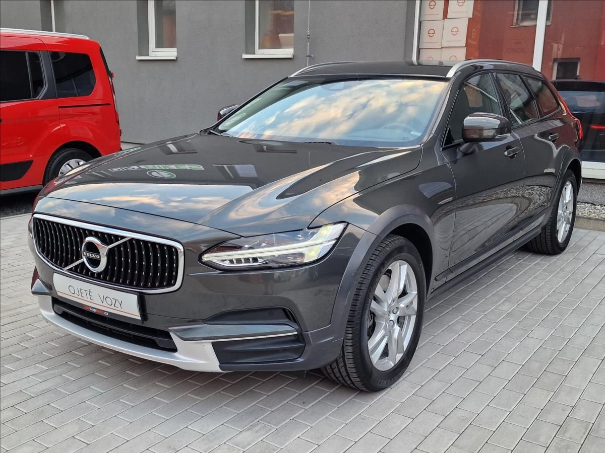 Volvo V90, D4 AWD Cross Country,ČR,1.Maj - fotka 5