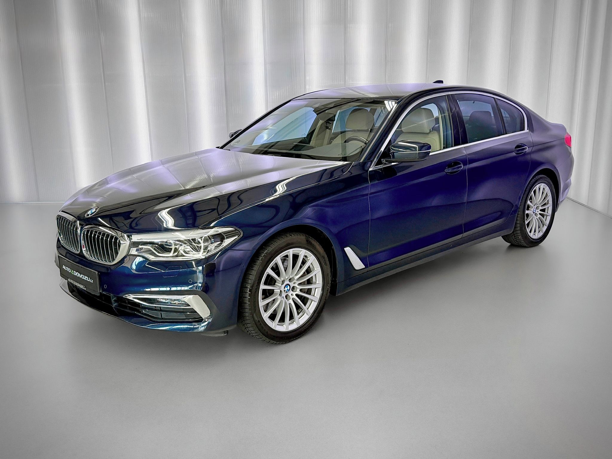 BMW Řada 5, 540i 250KW, LUXURY LINE, LED