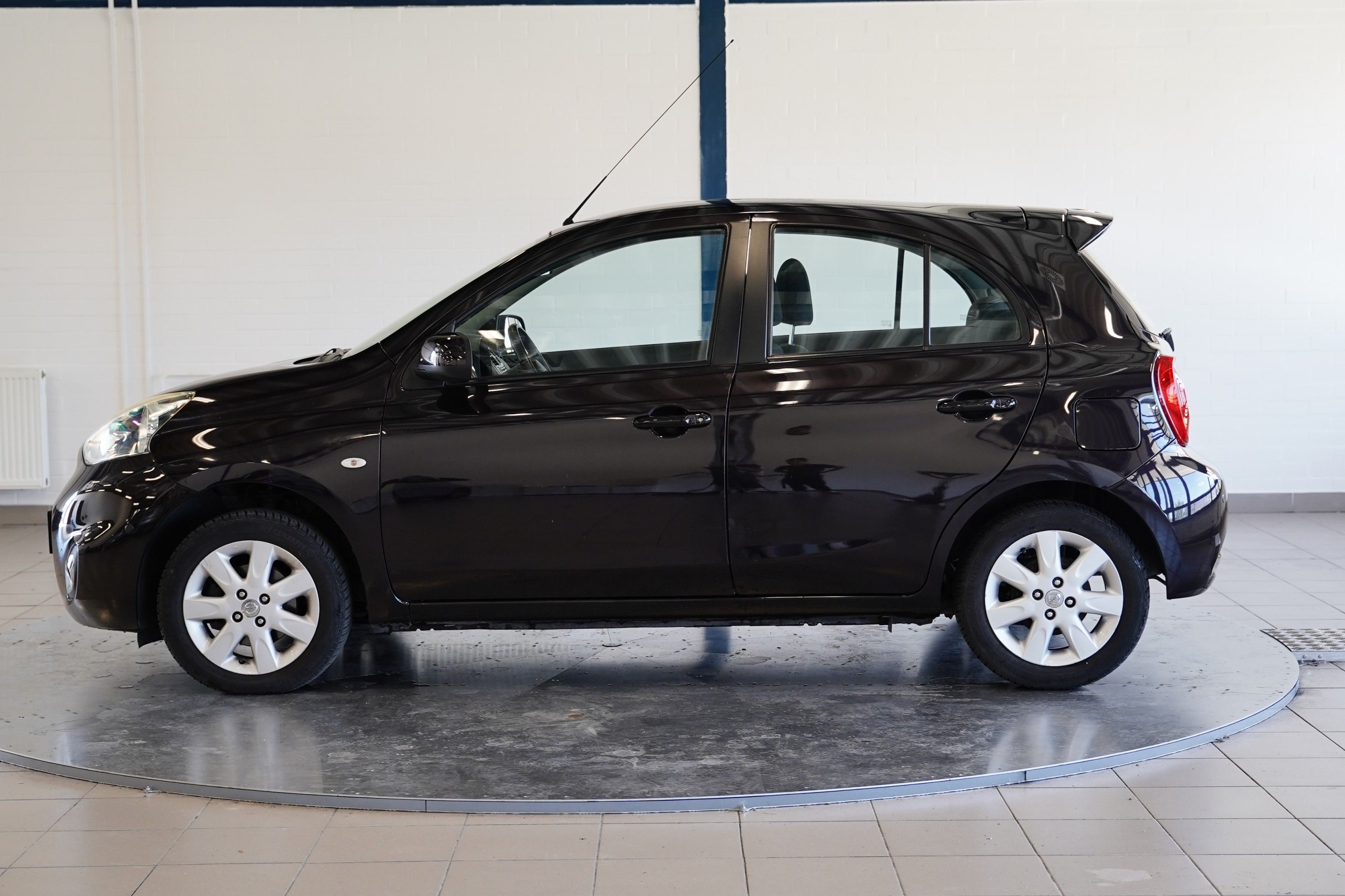 Nissan Micra, 1.2i 59 kW Tekna - fotka 3