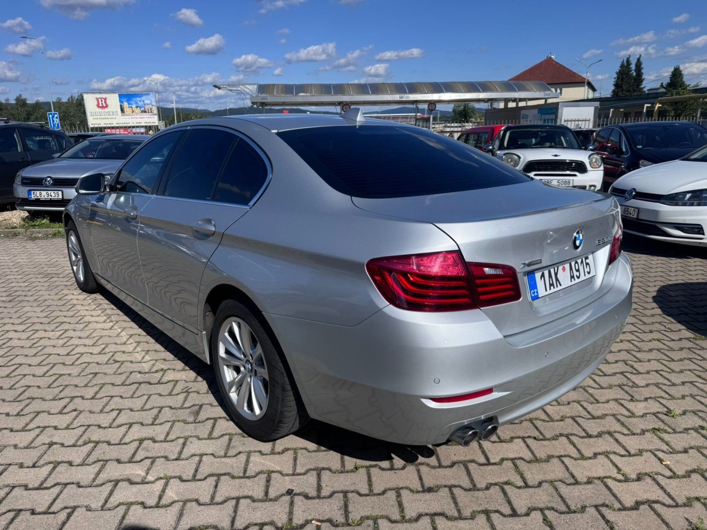BMW Řada 5, XDRIVE 520D 2,0 140 KW 2. MAJ - fotka 3