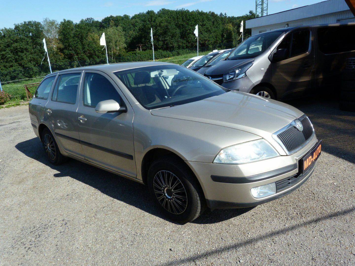 Škoda Octavia, 1.6 MPI - fotka 3
